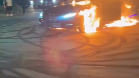 Chicago Diversity Sets Mercedes On Fire