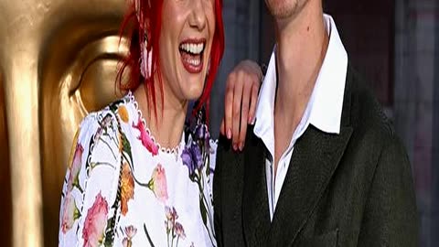 Strictlys Dianne Buswell Shares Right Time Upda