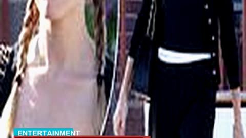 Margot Robbie Looks Like Britney Spears From Her O