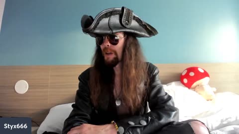 Thursday LIVE! Vampirate News and Bantz