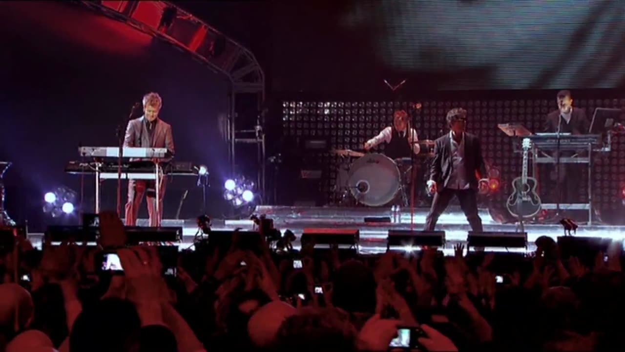 The Sun Always Shines on T.V. - A-Ha (live)