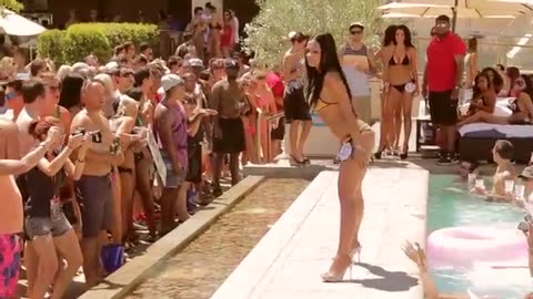 Hot 100 Bikini Contest