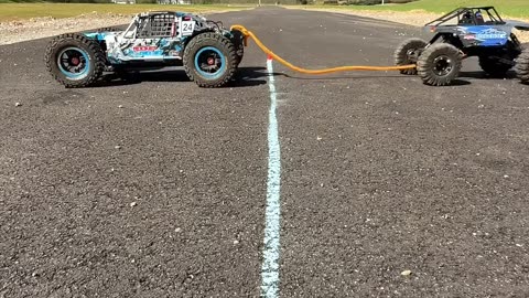 $5 vs $1,000 RC Tug Of War!