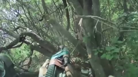 Intense Firefight Between Ukrainian and Russian Soldiers