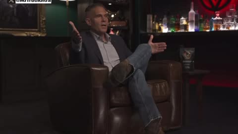 Retired USAF Lt. Gen. Steven Kwast Predicts We're on the verge of WIRELESS Electromagnetic Energy!