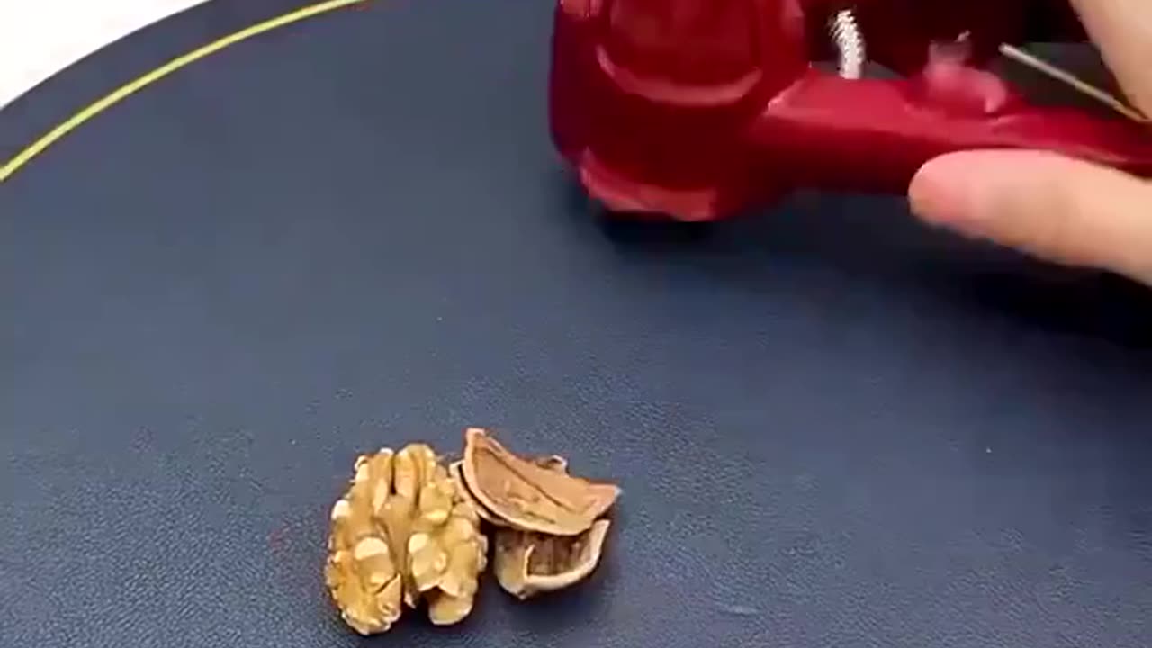 Portable Nut Cracker Silver Metal Walnut Clip Nut Cracker Opener Walnut check description to buy