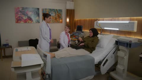 Bahar, ante un dilema imposible: ¿Arriesgará su carrera para ayudar a una mujer a decidir