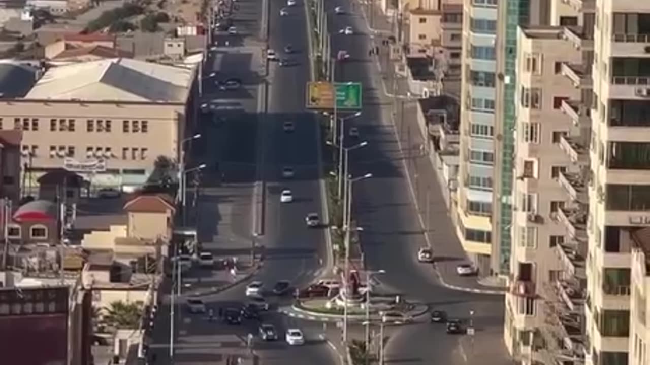🇵🇸 Gaza before and after the Israeli attack.
