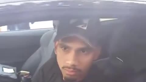Ronald Araujo's reaction spotted after he accidentally runs over fan's foot with his car