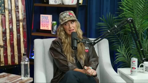 Bad Haircut Walk of Shame - Lainey Wilson and Theo Von