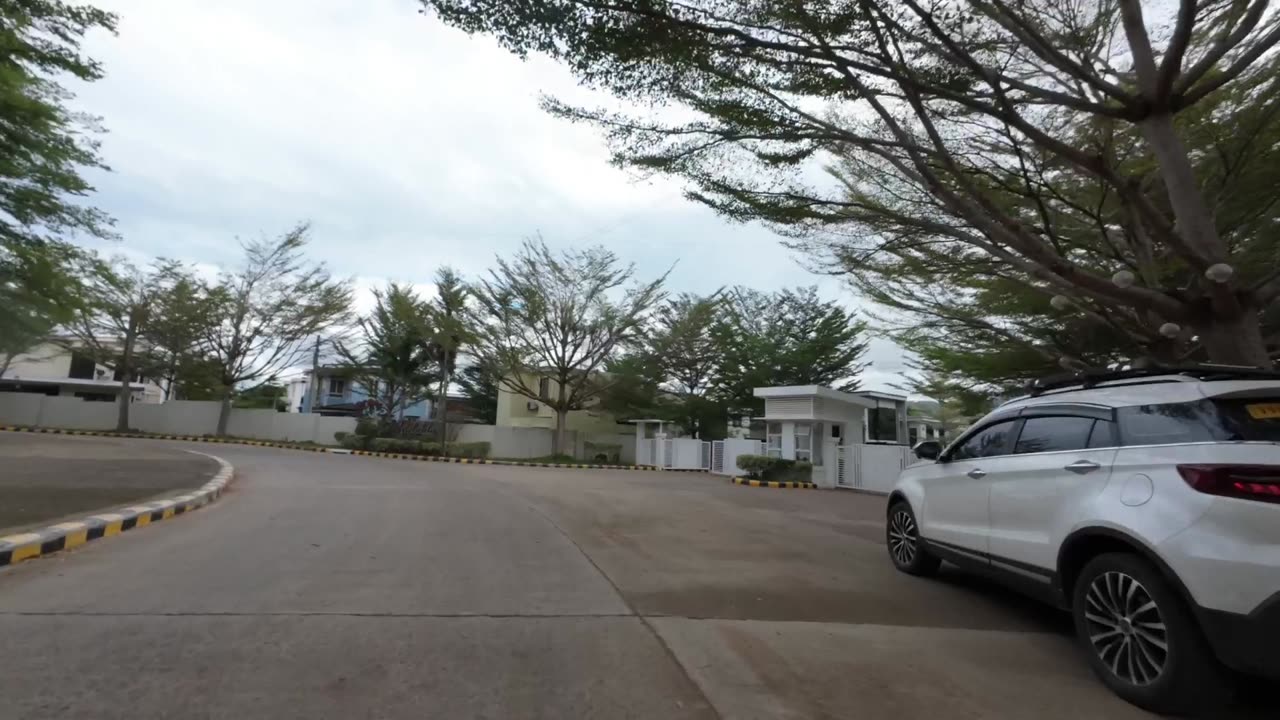 Backroad Cycling 01