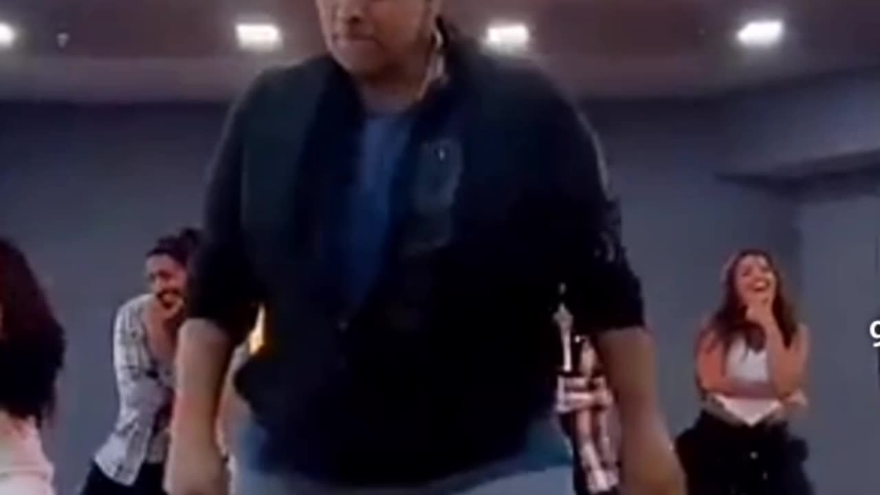 Super crazy Dancer