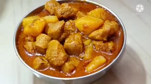 Aloo Soyabean Curry