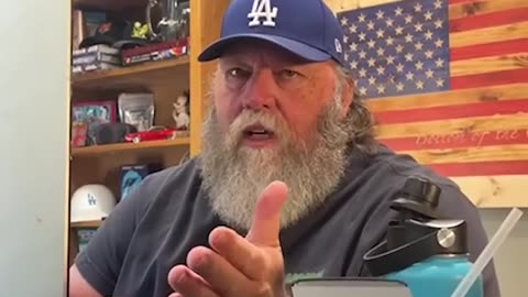 Gorilla Vs man?