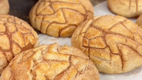 Fresh Conchas: The Perfect Daily Snack!