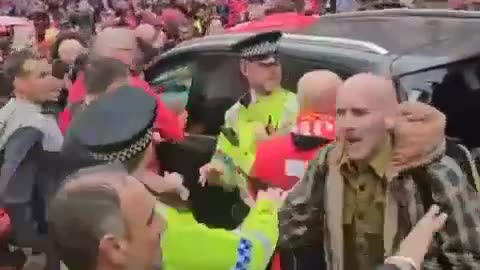 Liverpool Supporters attack driver who mowed down pedestrians