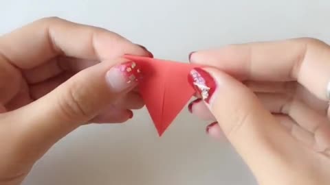 How to Make Origami Invitations