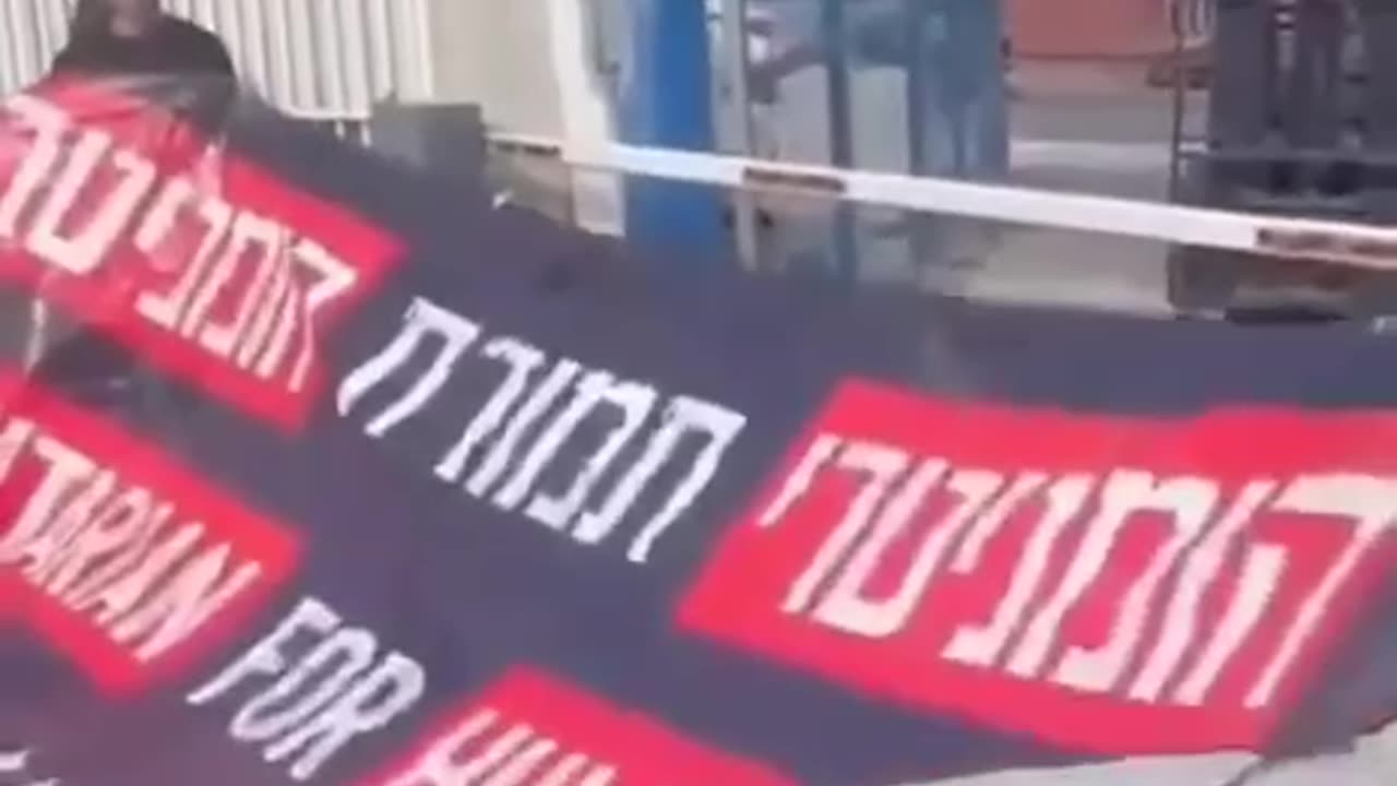 The Israeli occupation is preventing humanitarian aid trucks from reaching the Gaza Strip.