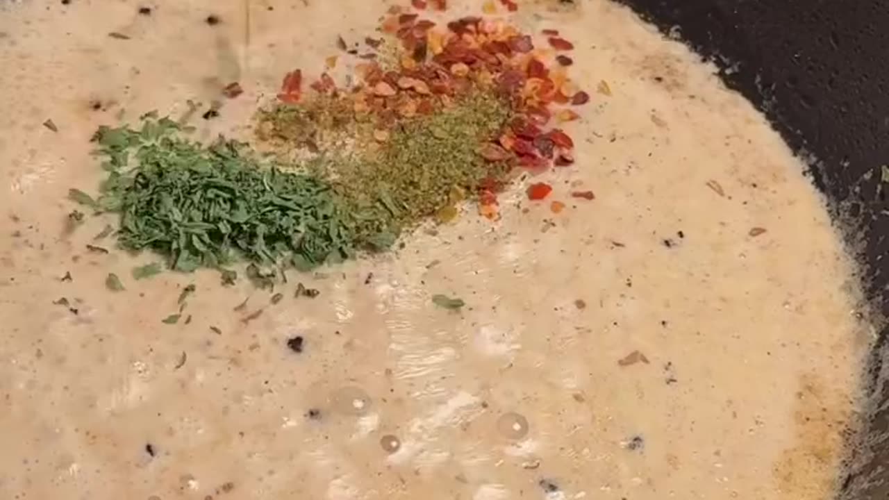 Spicy Chicken Alfredo Fettuccine | Creamy, Fiery & Full of Flavor!