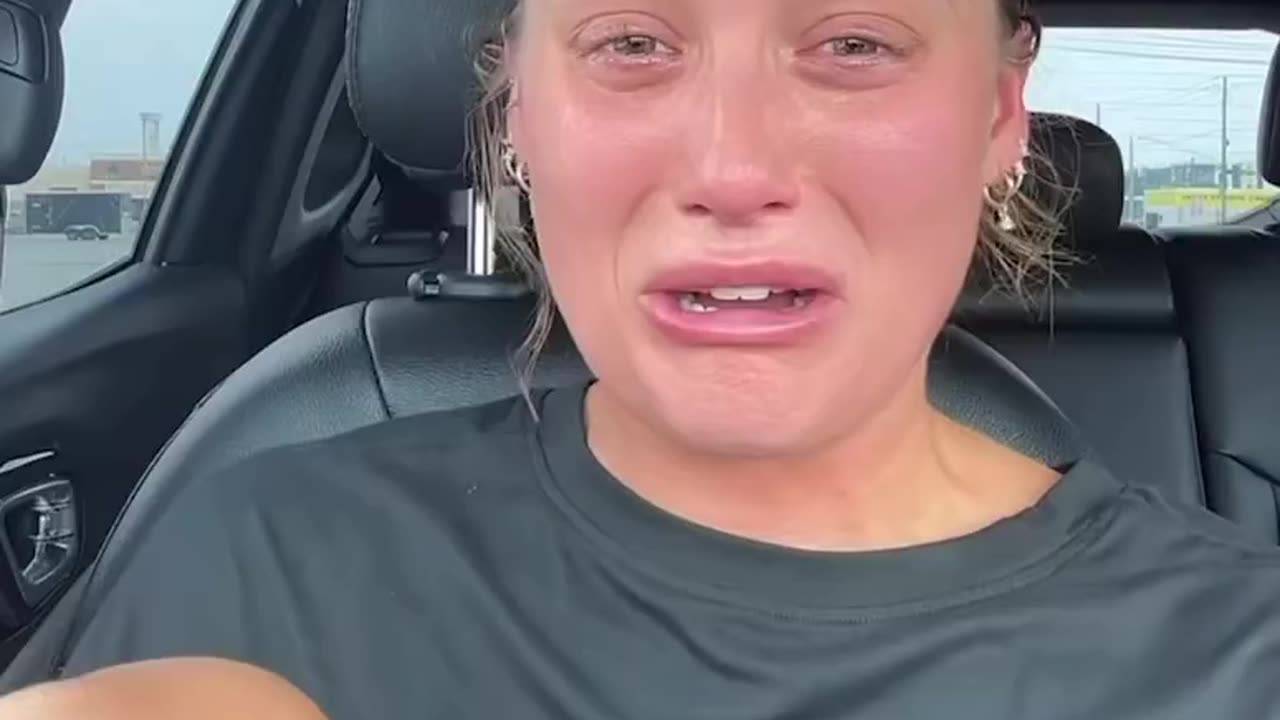 Woman has an insane meltdown because of her student loan debt.