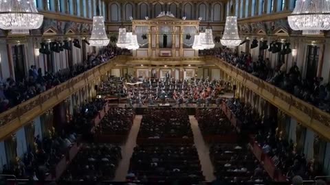 Viral: John Williams & Wiener Philharmoniker – "Main Title" from "Star Wars: A N