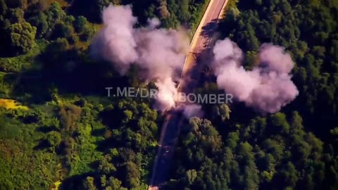 👀💥 And this is a video of blew up a bridge in the Bryansk region.