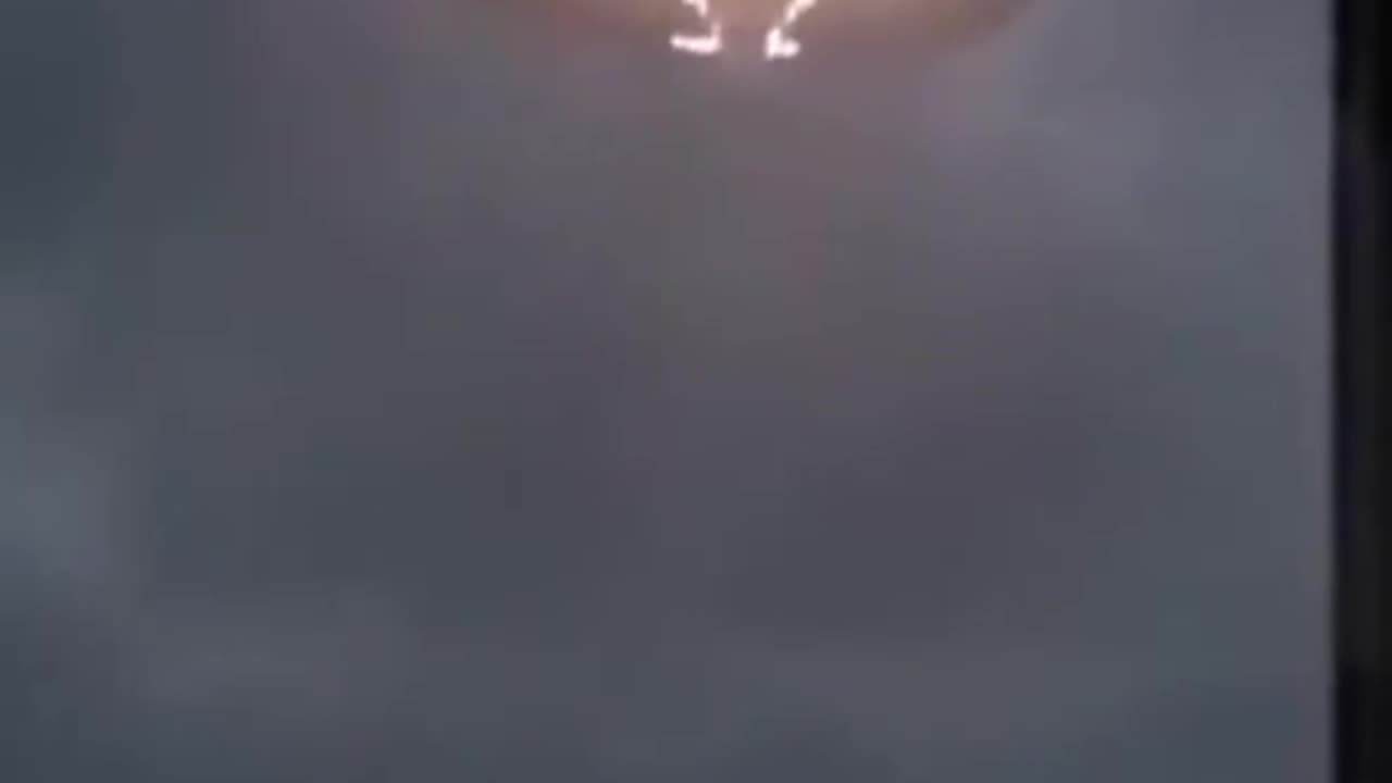 🛸 UAP Caught on Camera — What Is This in the Sky?! 👽