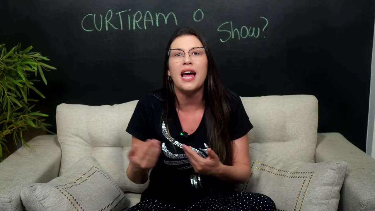 Tudo que estão querendo fazer é enfraquece o Bolsonaro para que ele não tenha apoio, eles não têm provas pq tudo foi inventado por isso elas não existe. Não mostram pq é um crime Fake que não existe!