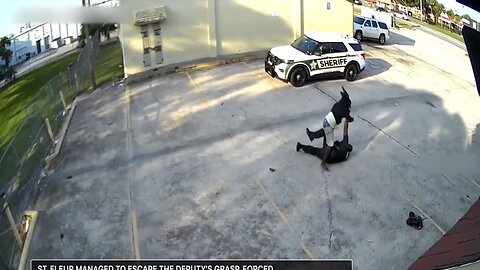 Compilation: Police gun down thief after failing to overpower him 🚔 #Policeman #Cops #Crime #japd