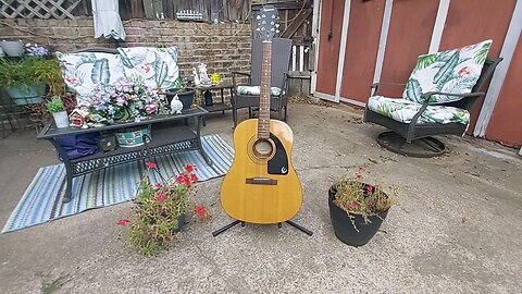 Epiphone AJ100NA Dreadnought Acoustic Guitar.