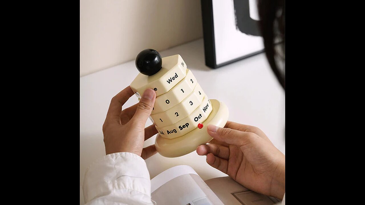 Wooden Creative Perpetual Calendar