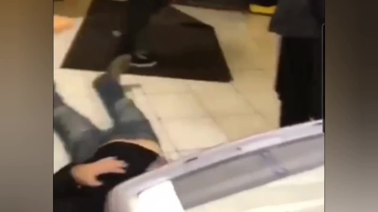 Store Owner vs Violent Drunk