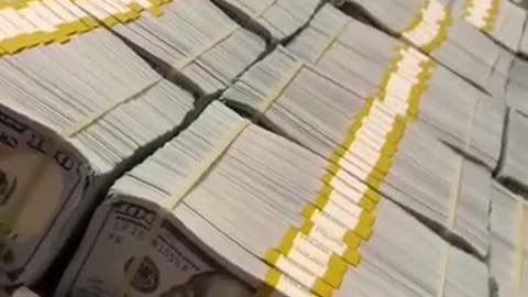 $1.6 Million Cash Today Or $100 Billion In 10 Years⏳? #Shorts