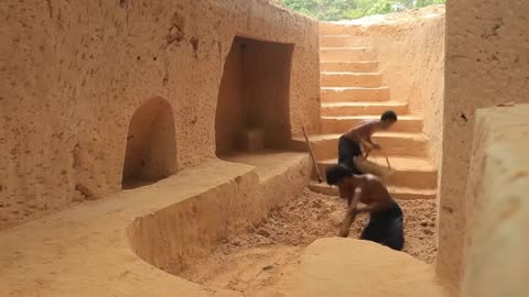 Unbelievable! 60 day Build Underground Swimming Pool In Underground House