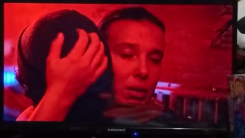 STRANGER THINGS FINAL EPISODE 😭😭