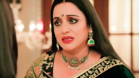 Neetu pilaya mannat ko apne hatho se pani ....💞