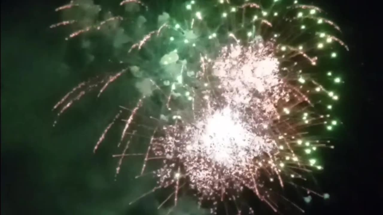 Fireworks Lake Quassapuag Finale