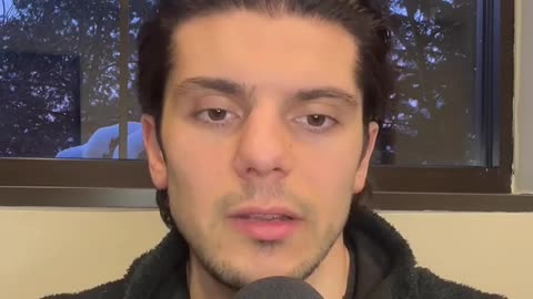 Tired Feet? 🦶 What's Causing Numbness & Solutions? 💡 #shorts