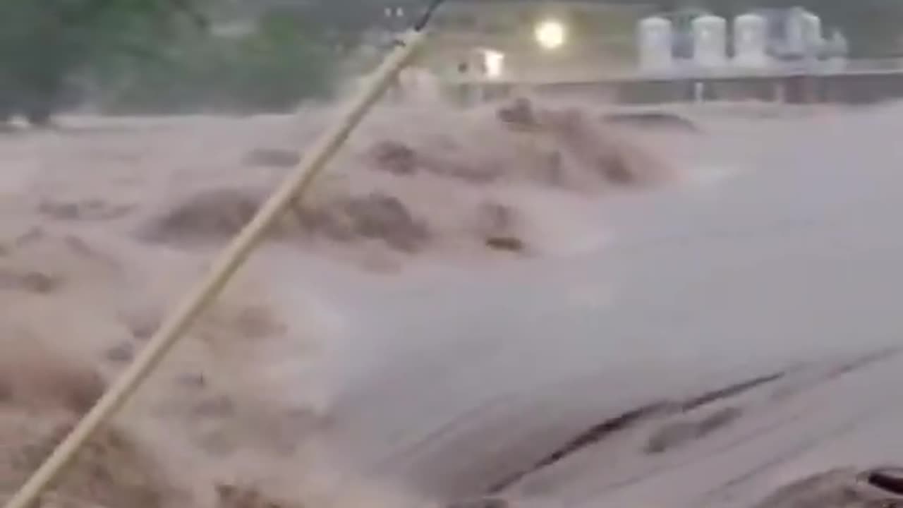 Massive flooding in Texas with multiple fatalities reported