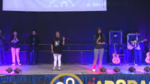 Vencedores con su Sangre