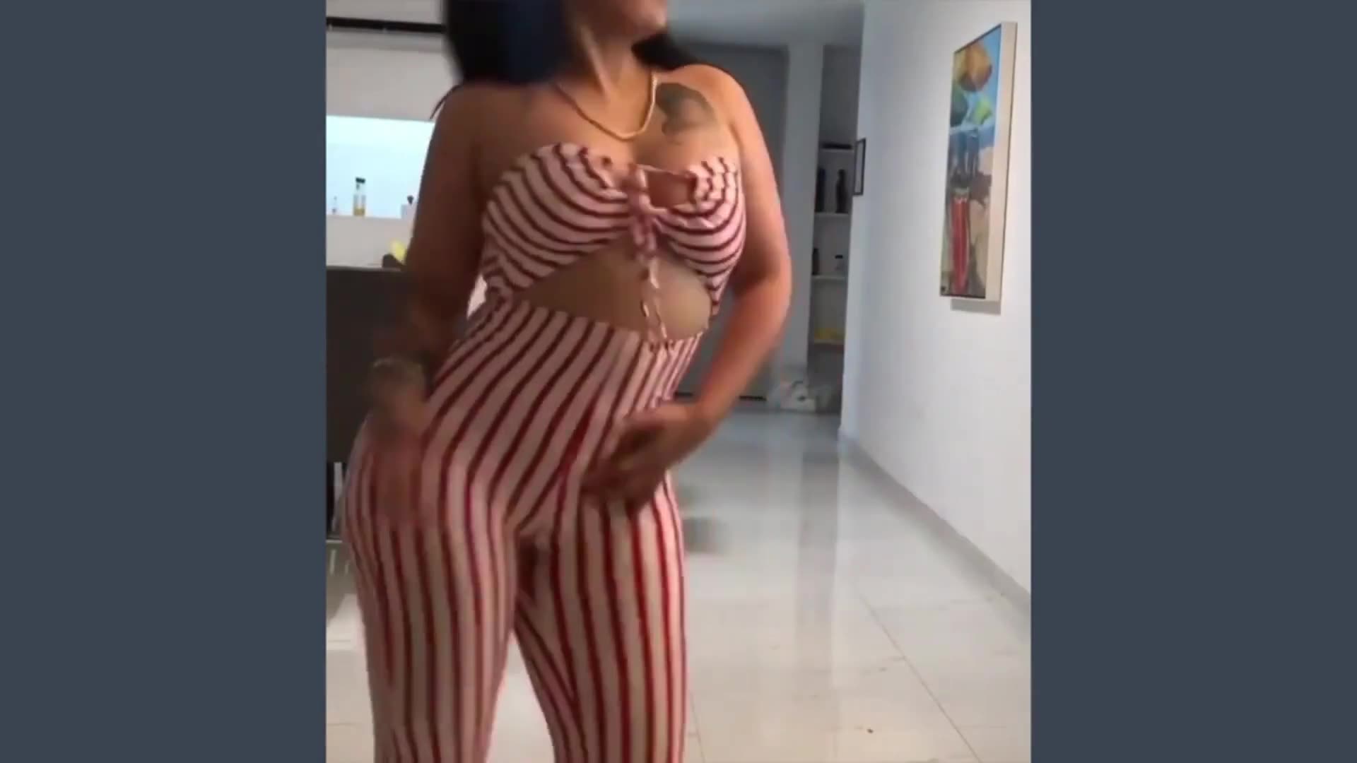 SEXY GIRLS TWERK COMPILATION