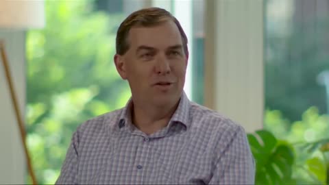 Custom Tests Beat Benchmarks - Matt Garman with Matthew Berman