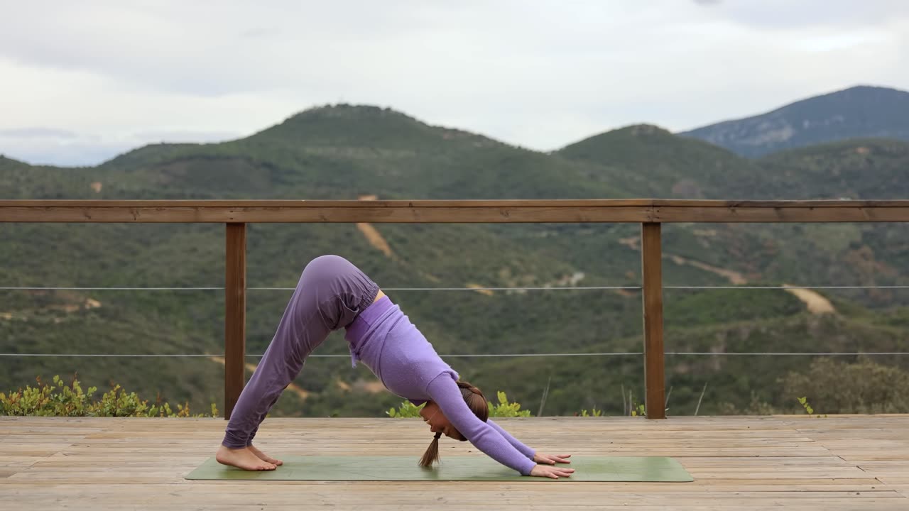 30 Min Yoga for Intermediate Level
