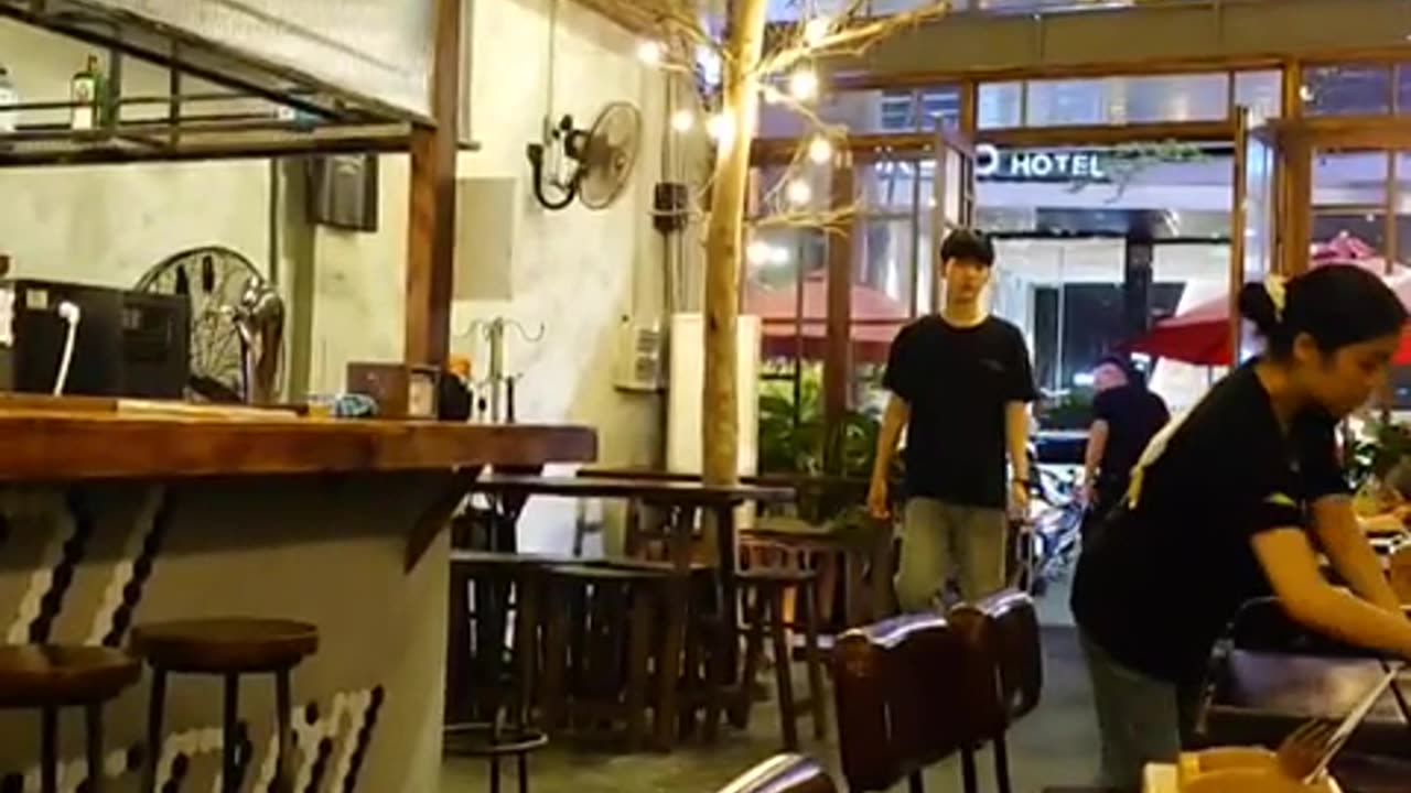 fatty demon pig - 2025 - YT - March 29th part 003 - DANANG