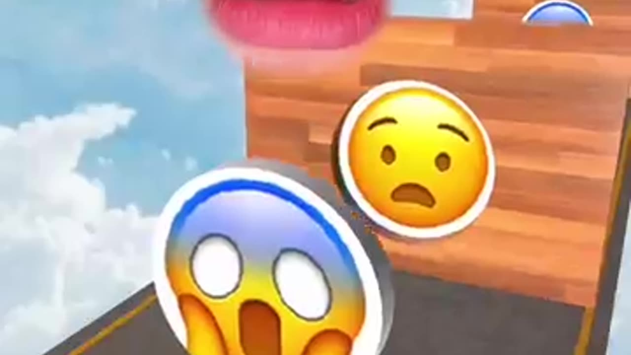 Make faces to win the race 🥴
