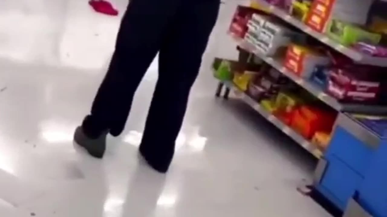 Large Walmart Negress Brawl