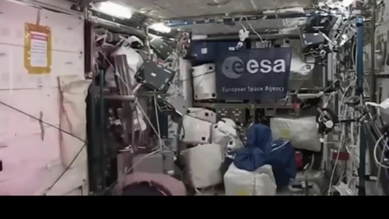Nasa in ebraico " inganno "