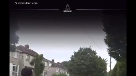 Patriotic Irish man protests mass migration in Ireland