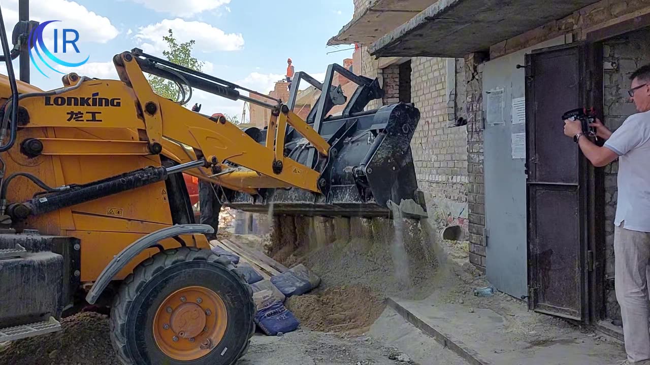 Vie du Donbass - Iougra reconstruit un immeuble à Avdeïevka