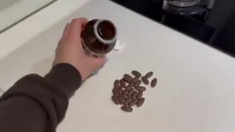 MAGNETIC PILLS| SUPPLEMENTS |ARE YOUR MEDS MAGNETIC TOO w/Graphene Oxcide